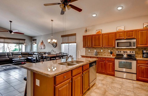 Villages At Queen Creek House | Absolutely Stunning Arizona Oasis!