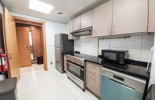 Al Danah Apartment | Abu Dhabi Royal Home, Family Apartment, Beach View