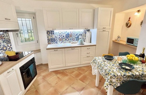 Casanova Lerrone House | [AC & Garden] Olive Grove Oasis