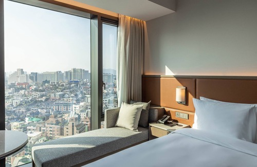 Yeoksam Hotel | AC Hotel by Marriott Seoul Gangnam