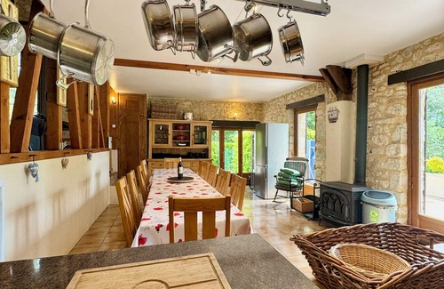 Thenac Villa | ACABANES Luxury villa with heated pool, 20 min Bergerac airport, 5m Vigiers golf