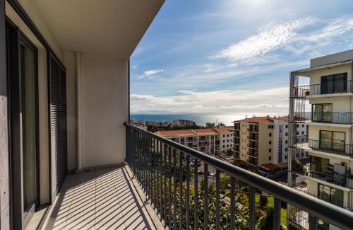 Sao Martinho Apartment | Acacia Apartment by Atlântica