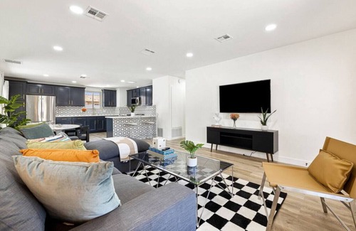 Racquet Club South House | Acacia Retreat by Rather Be Properties: Luxury Retreat- Heated Pool/Spa, BBQ & Yard Games