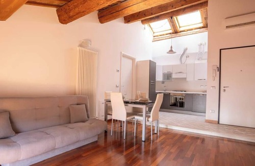 Ferrara Historic Centre Apartment | Access for guest