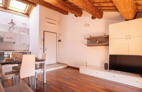 Ferrara Historic Centre Apartment | Access for guest