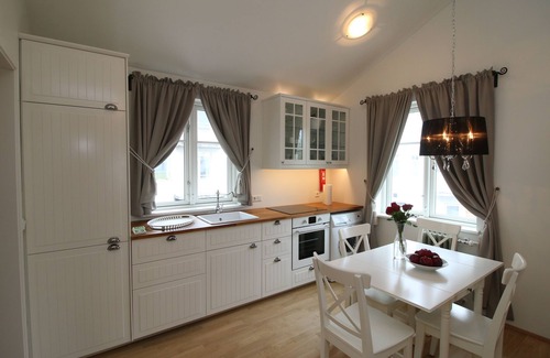 City Center Apartment | Acco Ice Apartments