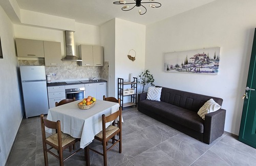 Pignone Apartment | Accogliente Appartamento Situato Nelle Verdi Colline a 9 km Dalle 5 Terre