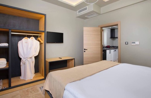 Ortahisar Apartment | Acer Living Home 103