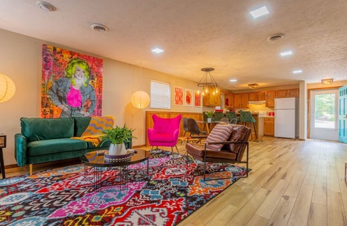 Caton House | ACID WASH @ DOLLYS DRIVE * Wifi Grill Woods Mtns