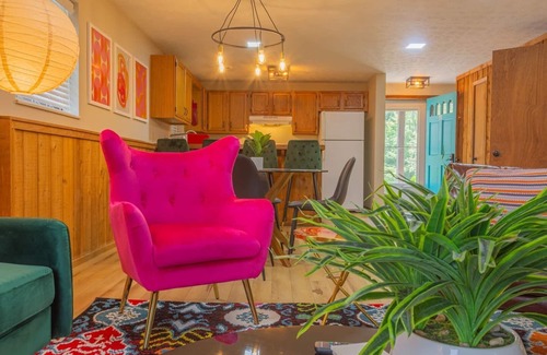 Caton House | ACID WASH @ DOLLYS DRIVE * Wifi Grill Woods Mtns