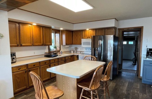 Devils Lake House | "Ackerman Lakeside" - 3 Story, 4 Bed, 3 Bath