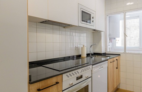 Casco Antiguo Bed & Breakfast | Acogedora habitación cerca al Polideportivo Los Cantos en Alcorcón SAP35D