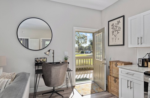 Fellowship Apartment | Acorn Apartment @ Little Tree Farm