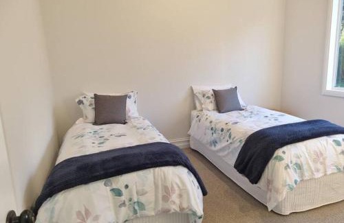 Mansfield House | Acorn Cottage