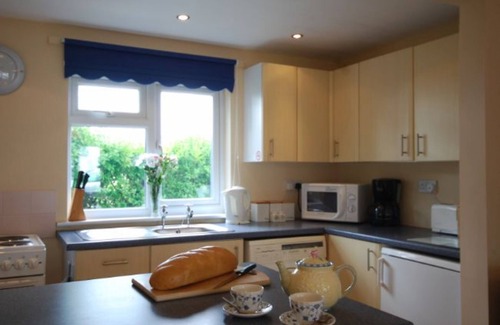 Horns Cross House | Acorn Cottage Detached Self Catering Accommodation