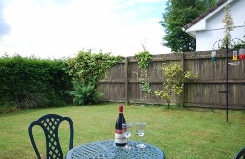 Horns Cross House | Acorn Cottage Detached Self Catering Accommodation