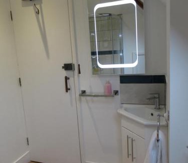 Oxford House | Acorn Guest House