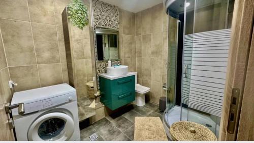 Dafni-Ymittos Apartment | Acropolis modern apartment with free parking and pet friendly