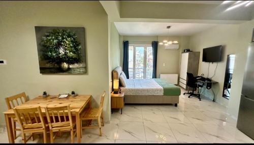 Dafni-Ymittos Apartment | Acropolis modern apartment with free parking and pet friendly