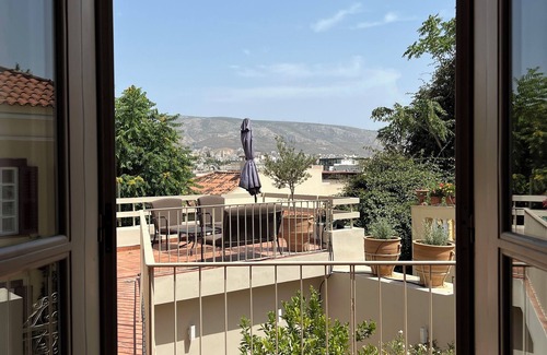Athens City Centre Apartment | Acropolis View-Themelio Suite - Acropolis Area