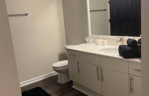 Atlanta Apartment | Across from Benz Stadium 1-bedroom apartment with fitness room in Atlanta