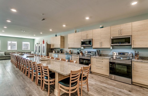 North Myrtle Beach House | Across from beach, 14bds/14bths game/media rm, lg kitchen, pvt pool/spa sleeps50