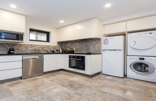 Inverloch House | Across The Road From The Beach