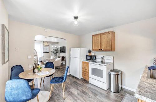 Algoma Apartment | Across The Street From Von Stiehl-newly Renovated!