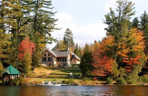 Monson House | ADA Cabin, Queen Bed, Double Bed, Private Bath