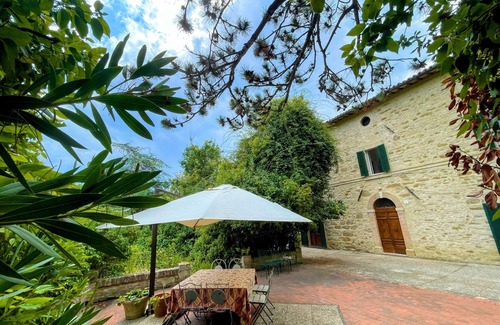 Uncinano Villa | Adam House - exclusive pool - sleeps 8 - a haven in which to relax and party!
