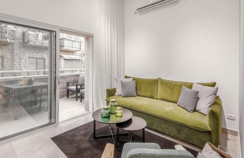 Nachlaot Apartment | Adama by Sweett - Mahane Yehuda Apartments