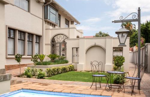Potchefstroom House | Adato Guesthouse