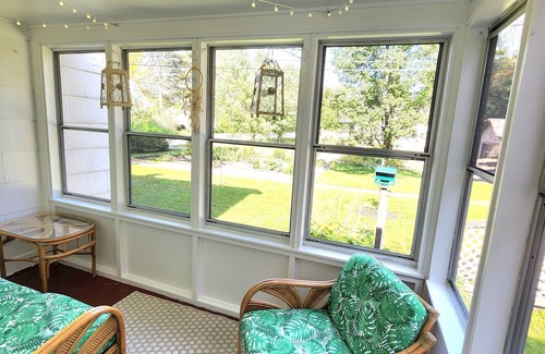 West Hartford Cottage | Addie's Place: A Quiet and Quirky Private Guesthouse