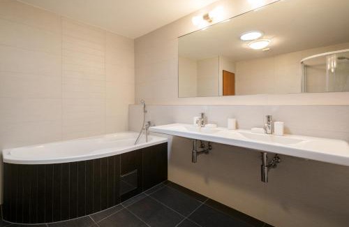 Karlin Hotel | Adeba Hotel