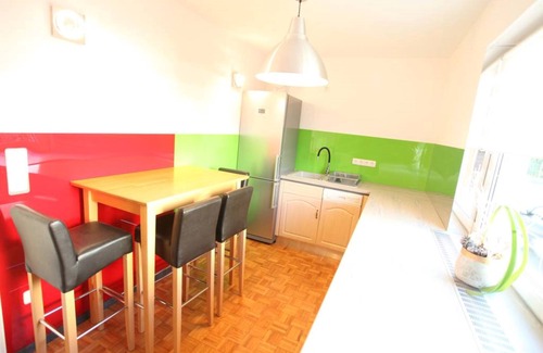 Adelsdorf Apartment | Adelsdorf B & B's in the Aischgrund modern, bright, garden view, kitchen, BBQ, parking