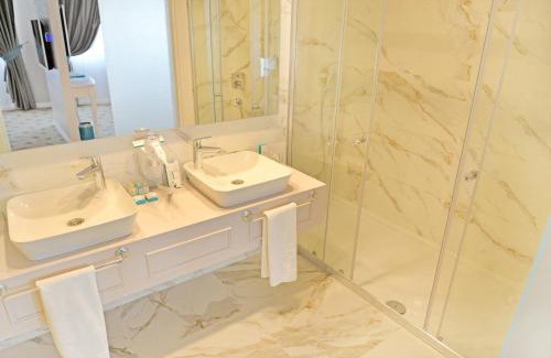Karahayit Hotel | ADEMPİRA TERMAL&SPAHOTEL