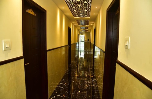 Mysore Hotel | ADH SAK Royal Residency