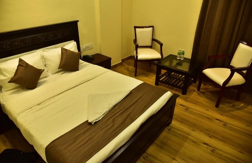Mysore Hotel | ADH SAK Royal Residency