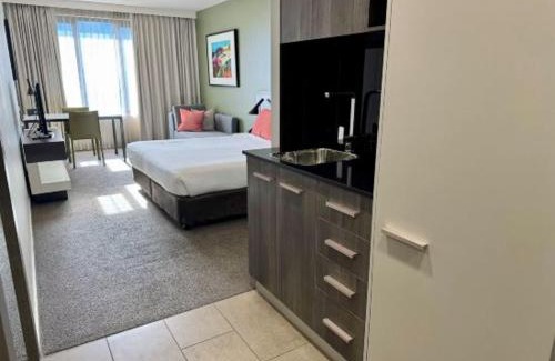Mascot Apartment | Adina Apartment Hotel Sydney Airport