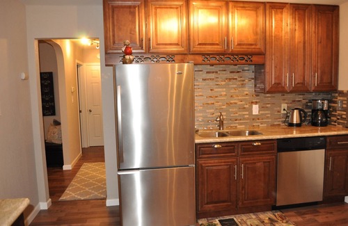 Carmichael House | Adison GOLD - Organic Garden & Barbecue, Pet friendly, Downtown & Airport