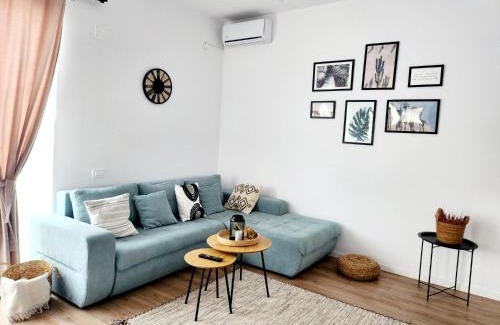 Tunari House | ADM Cozy Home - Entire private house&garden, close to Therme and Edenland