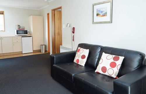 Invercargill Hotel | Admiral Court Motel & Apartments