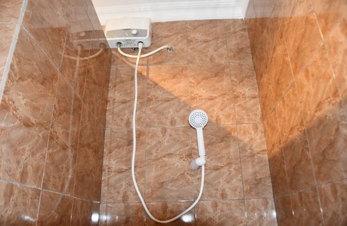 Akosombo Hotel | Adomi Hotel