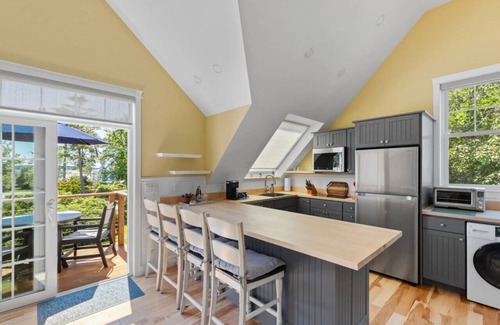 Boothbay Harbor Apartment | Adorable apartment in Boothbay Harbor!