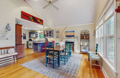 New Buffalo House | Adorable Downtown Cottage with Firepit, Fireplace, & Yard - Walk Everywhere