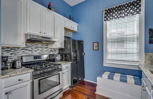 Mid-City House | Adorable Mid City 2 Bedroom Centrally Located!