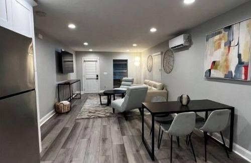 Tampa Heights House | Adorable Modern Patio Bungalow Near Downtown Tampa