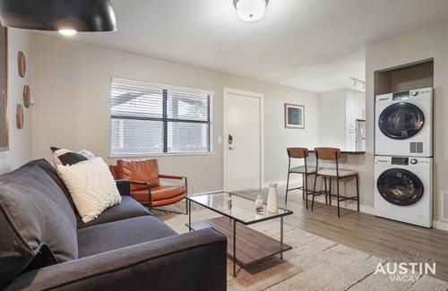 Brentwood Apartment | Adorable N Lamar Living + Pool and Comfort for All