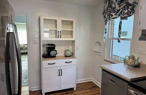 Fort Wayne House | Adorable, Peaceful Retreat In Premier Fort Wayne Location, Sycamore House