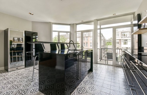 Vondelbuurt Apartment | Adult only - Luxury apartment museumdistrict